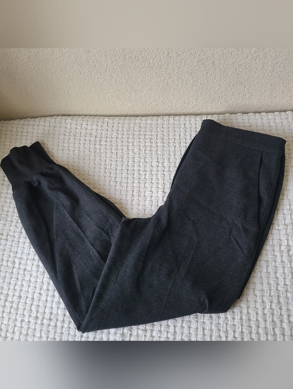 The Group Babaton Dark Gray Jogger Pants Women's Size 4